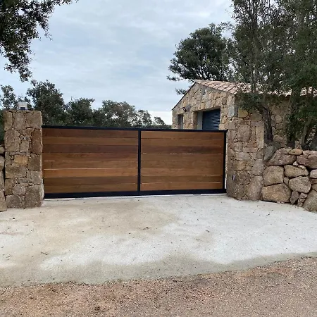 Hébergement de vacances Coquet Indépendant Entre Et Maquis